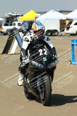 media/Sep-20-2025-TrackDaz (Sat) [[27f0cde673]]/Around the Pits/